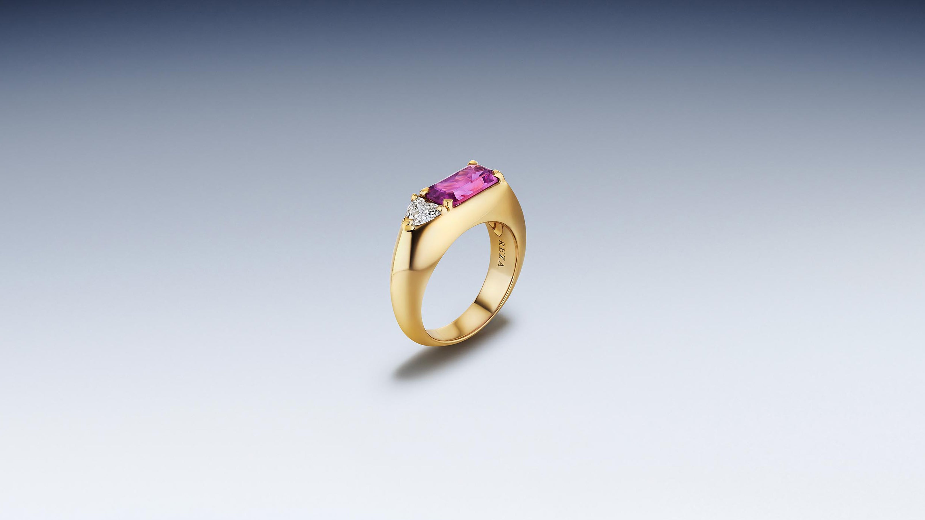 Knifedge Ring