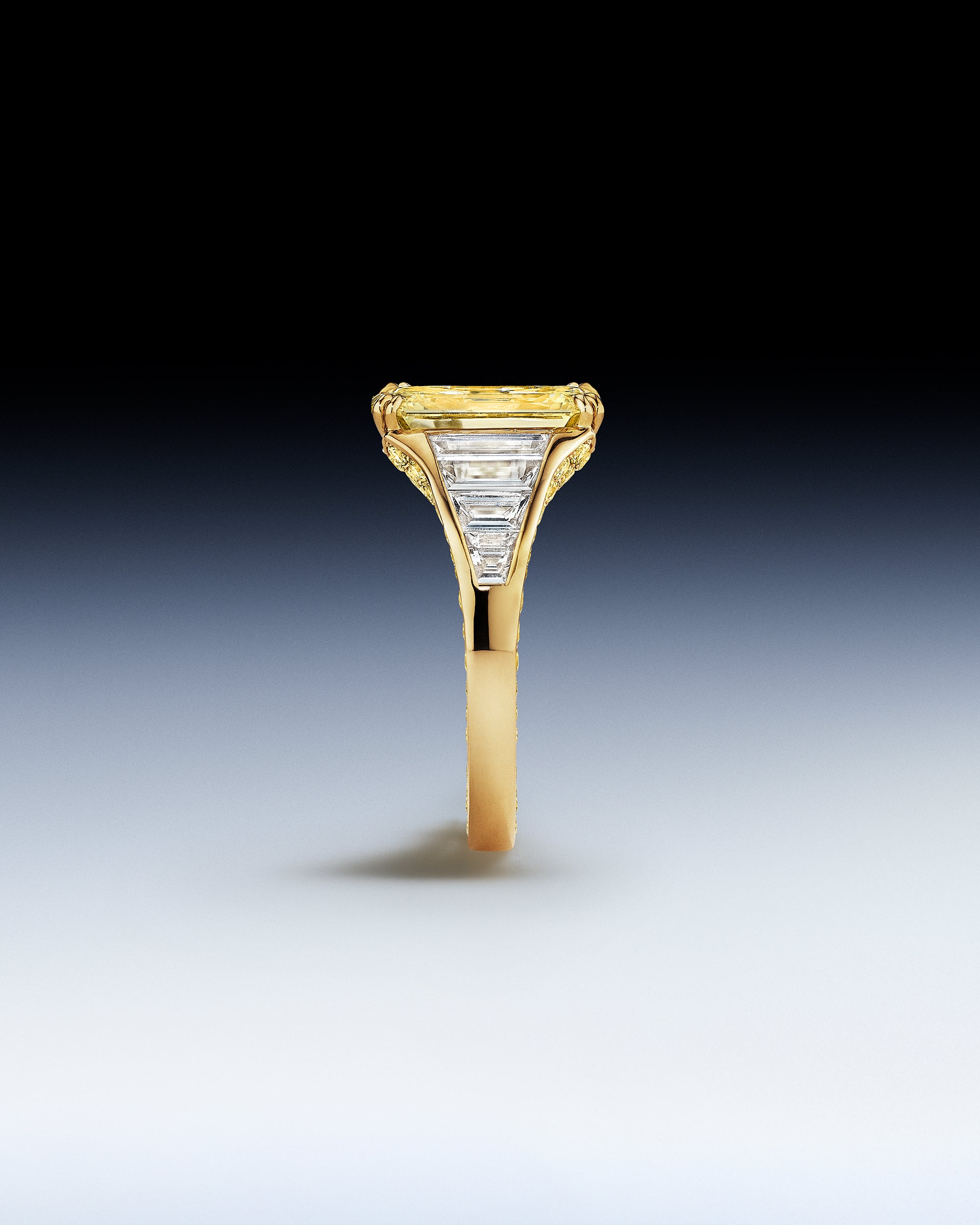 Crescendo Ring