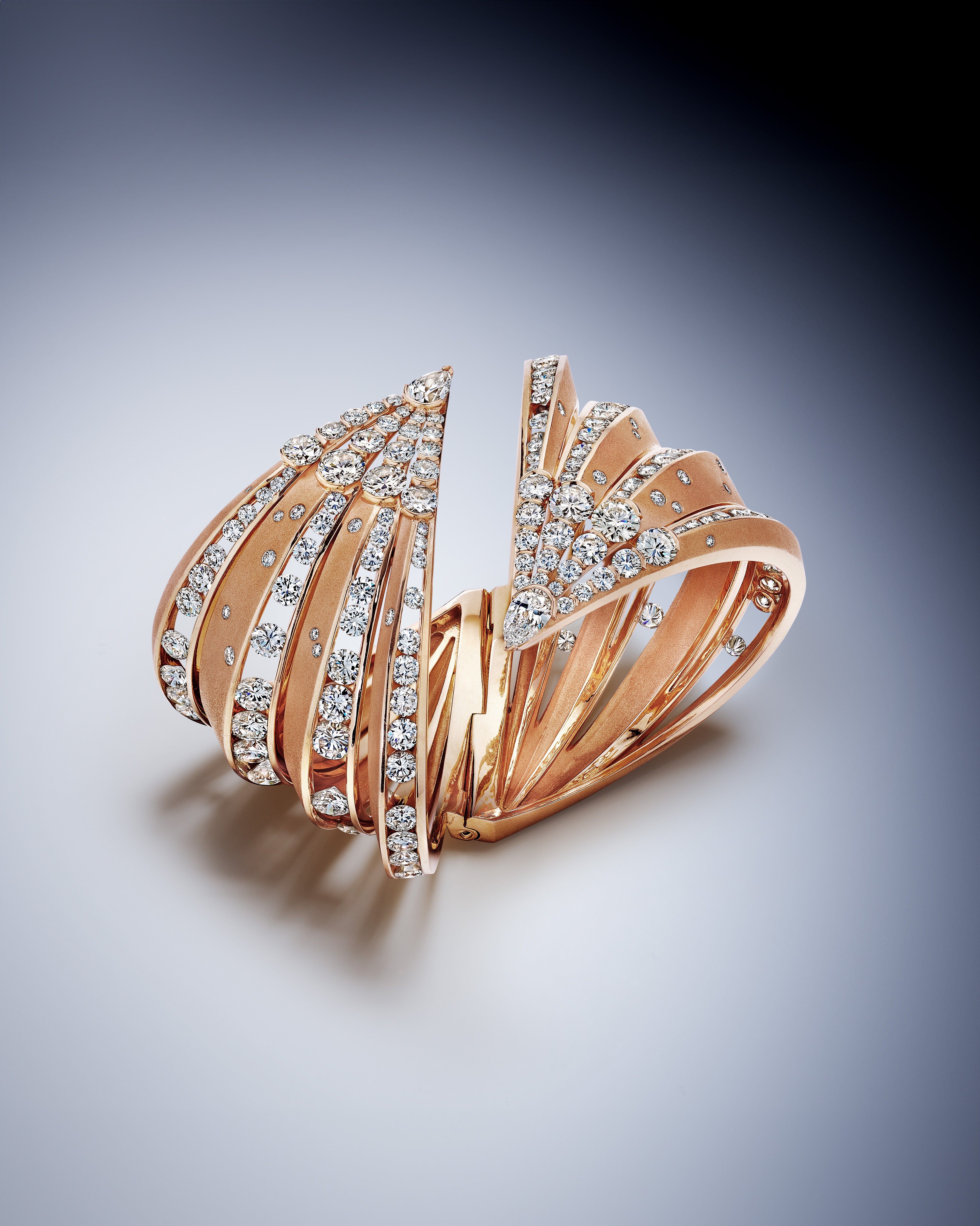 Eventail Cuff