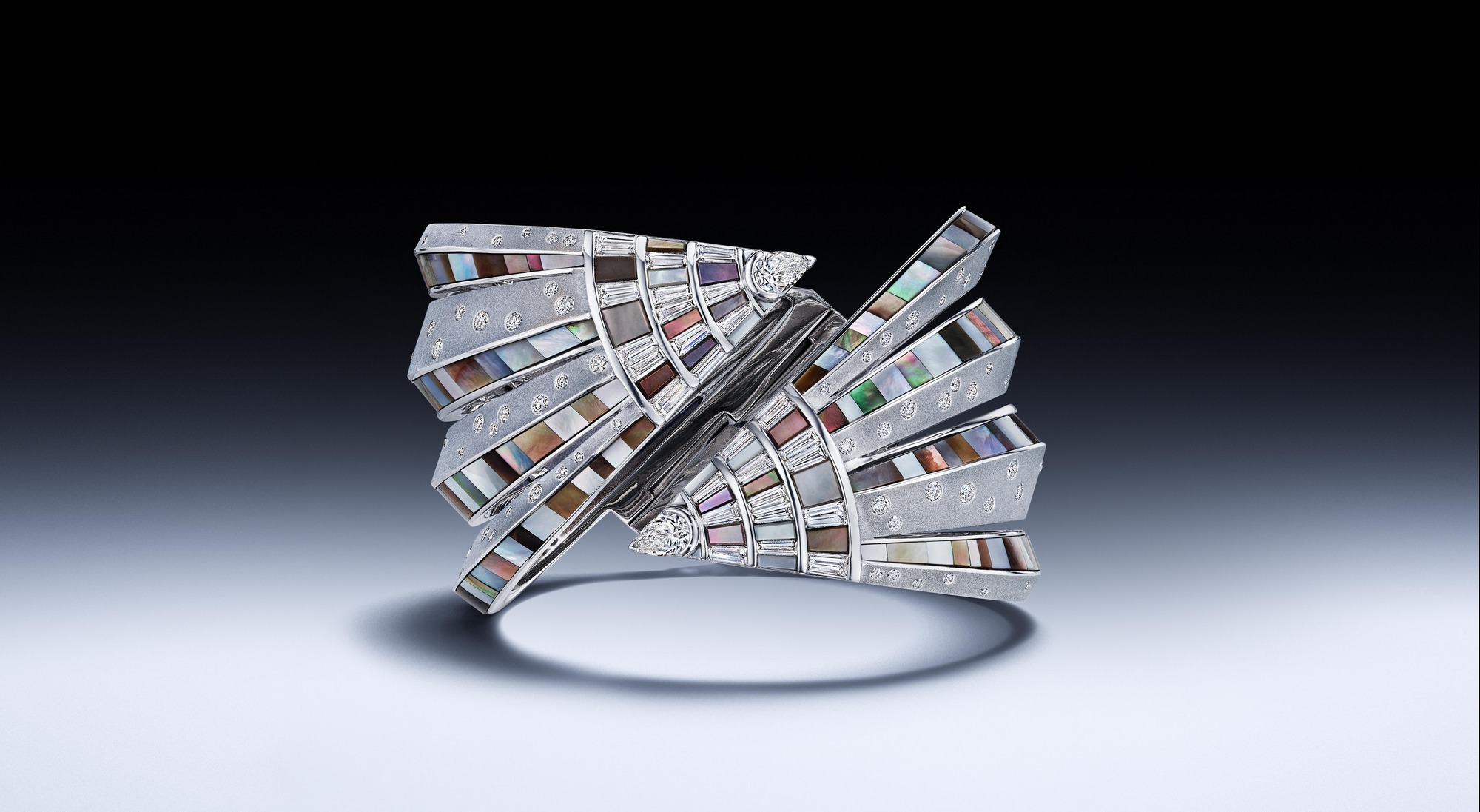 Eventail Cuff