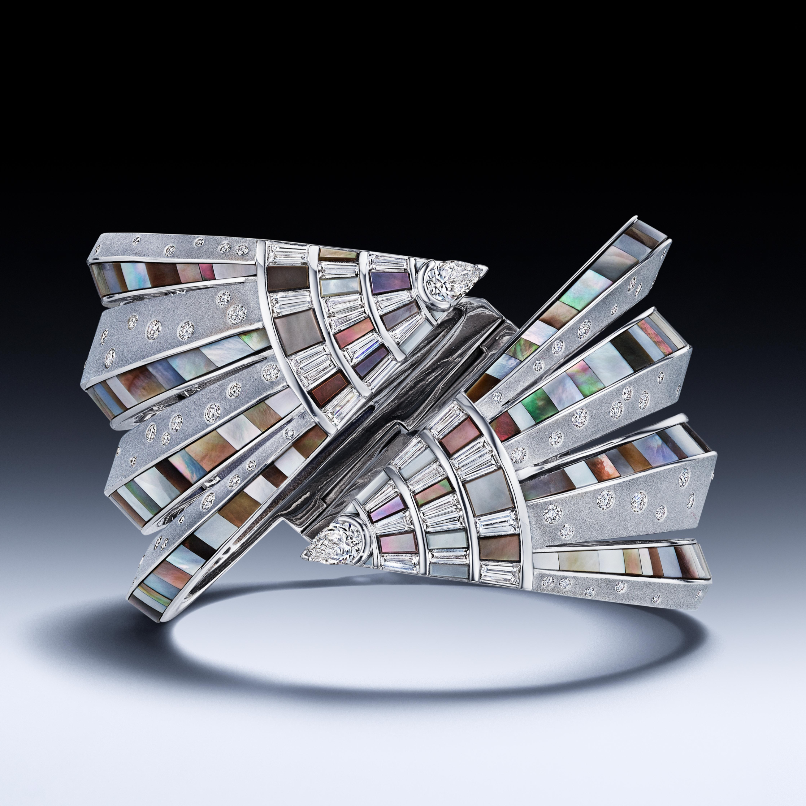 Eventail Cuff
