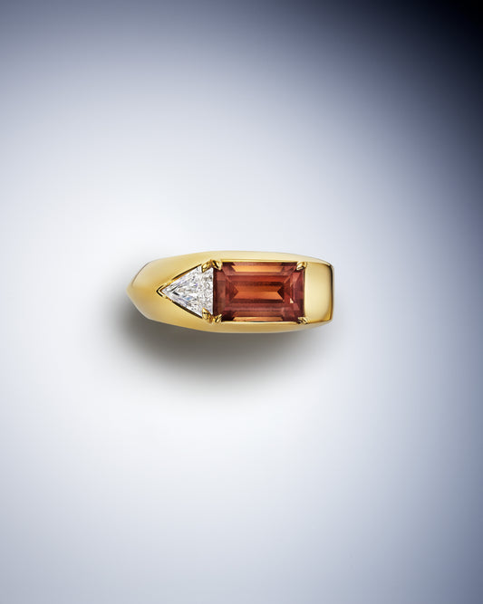 Knifedge Ring