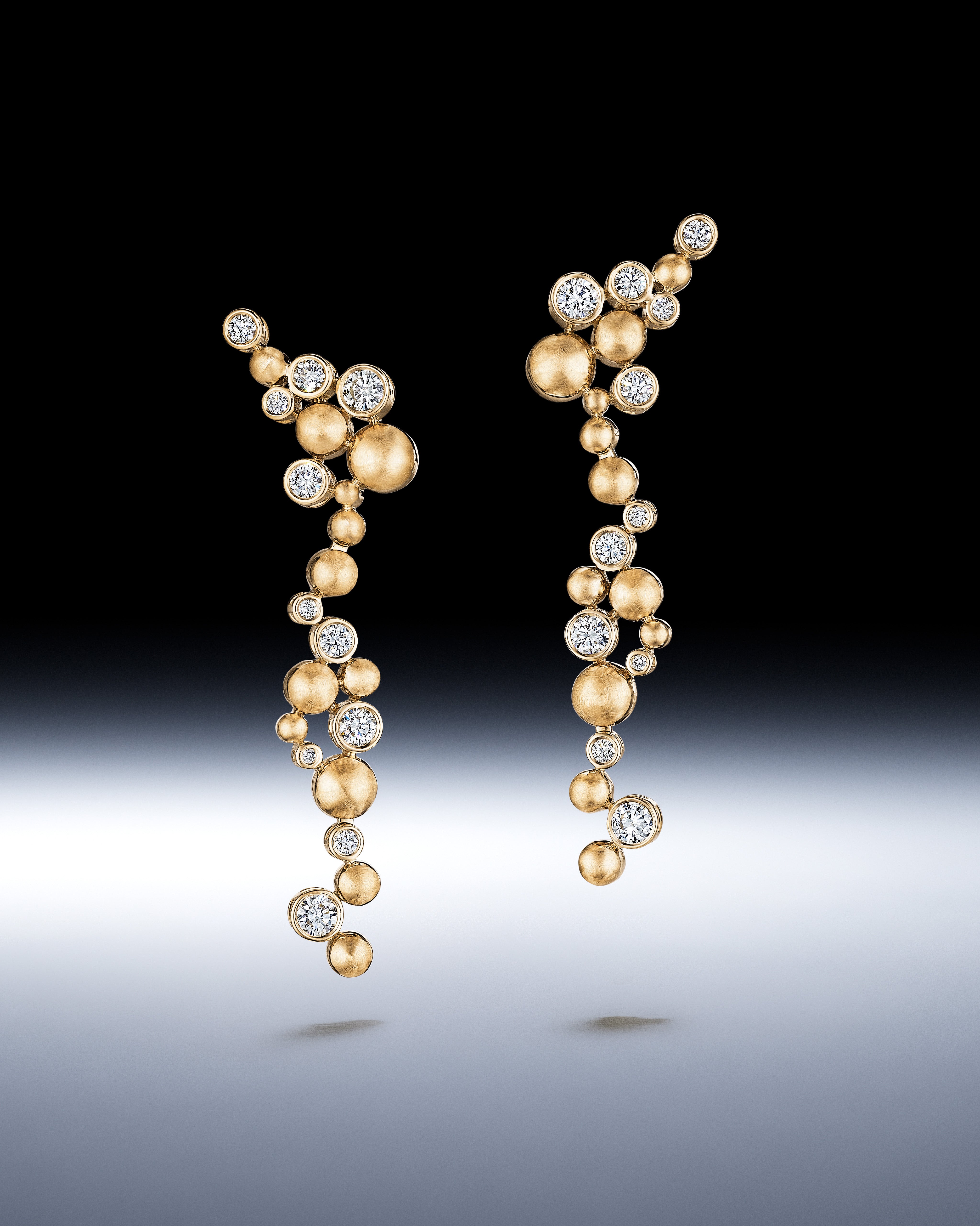 Petillant Chandelier Earrings