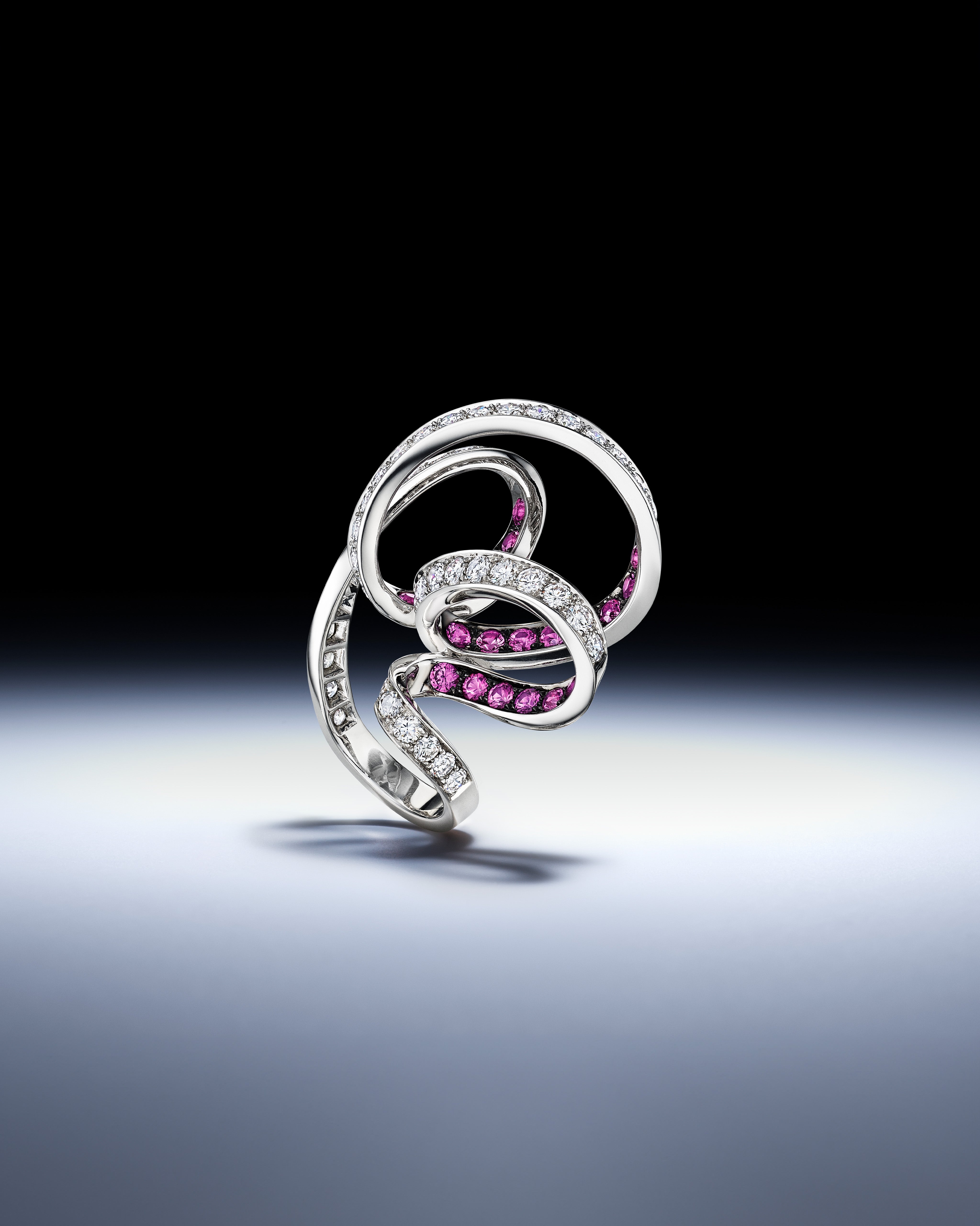 Ruban Ring