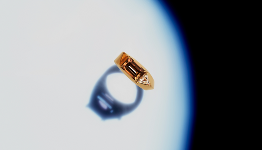 Knifedge Ring